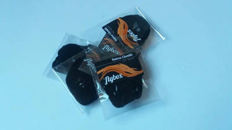 Flybox Intense Chenille in Jet Black-2